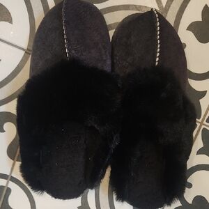 Cozy Black Women's Slippers